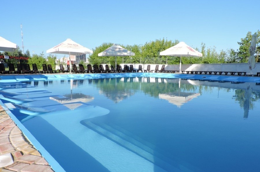 Басейн Райський Сад (Харків)