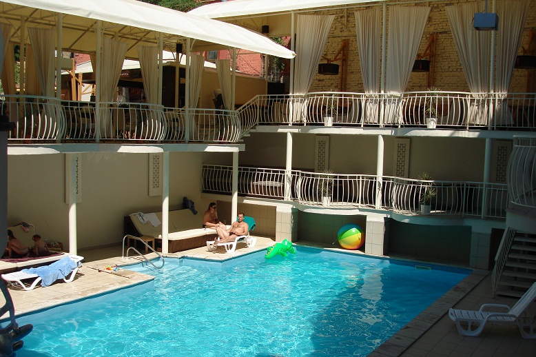 Басейн Osteria Pinocchio (Харків)