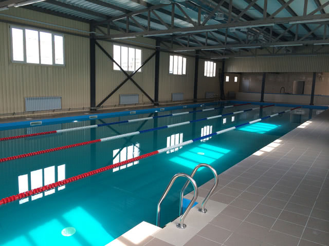 Басейн у фітнес-клубі Сафарі (Харків)