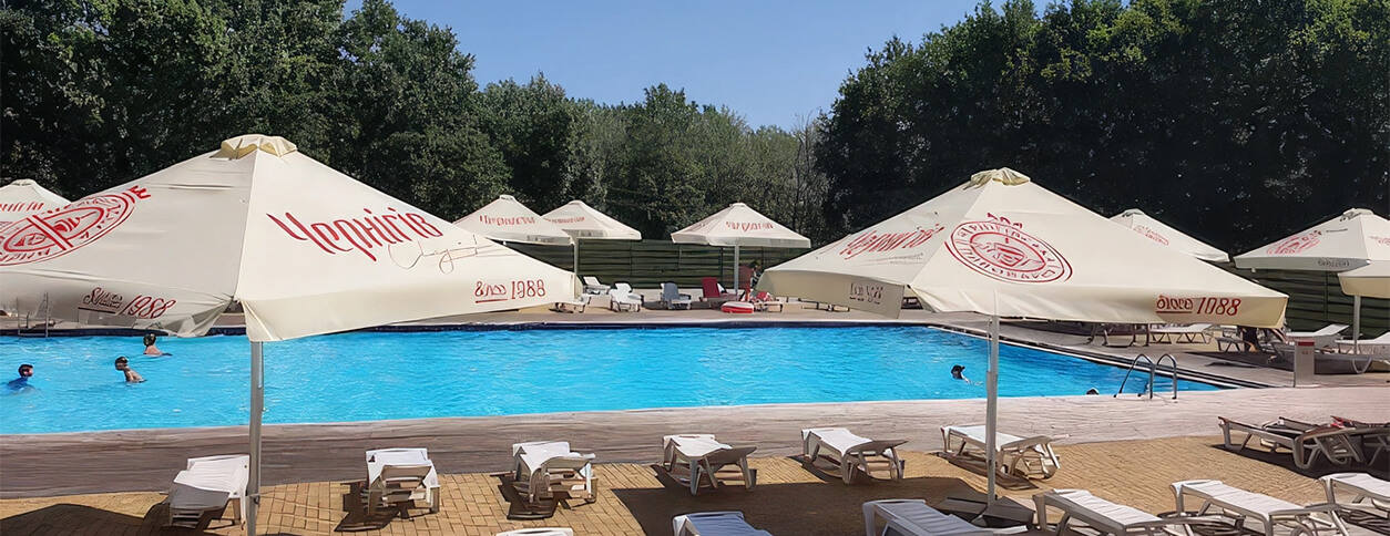 Бассейн Домик Лесника (Харьков)