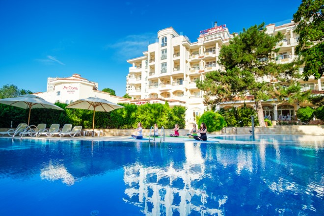 Бассейн Алые Паруса (Феодосия)