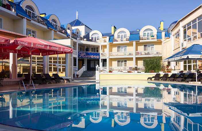 Бассейн Юлианна (Евпатория)