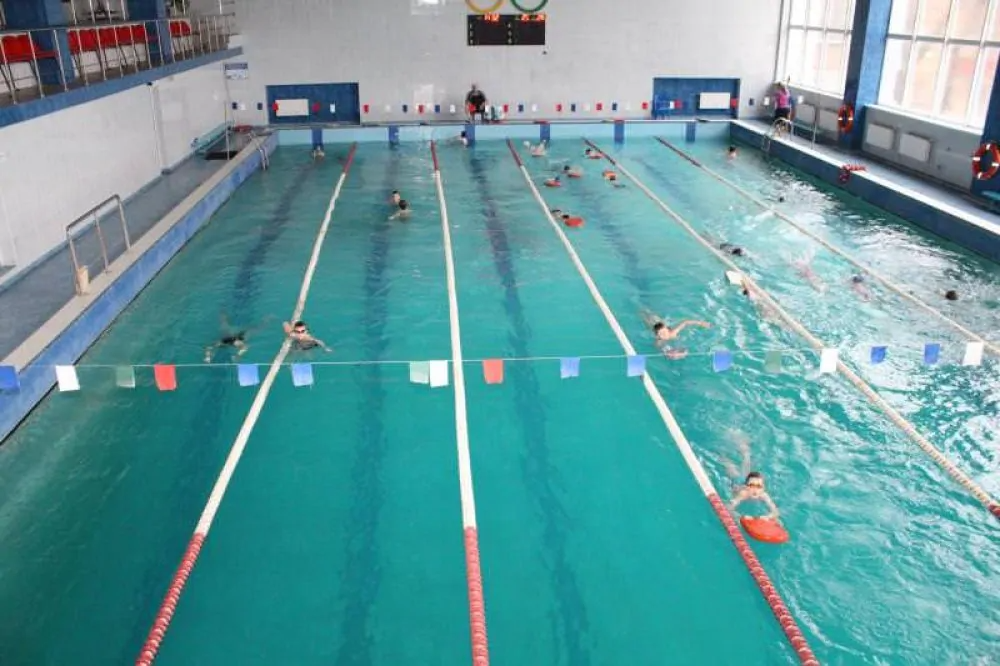 Басейн центру учнівської молоді (Хмельницький)