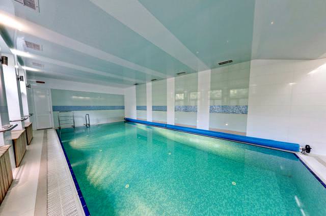 Басейн Срібні Лелеки (Луцьк)