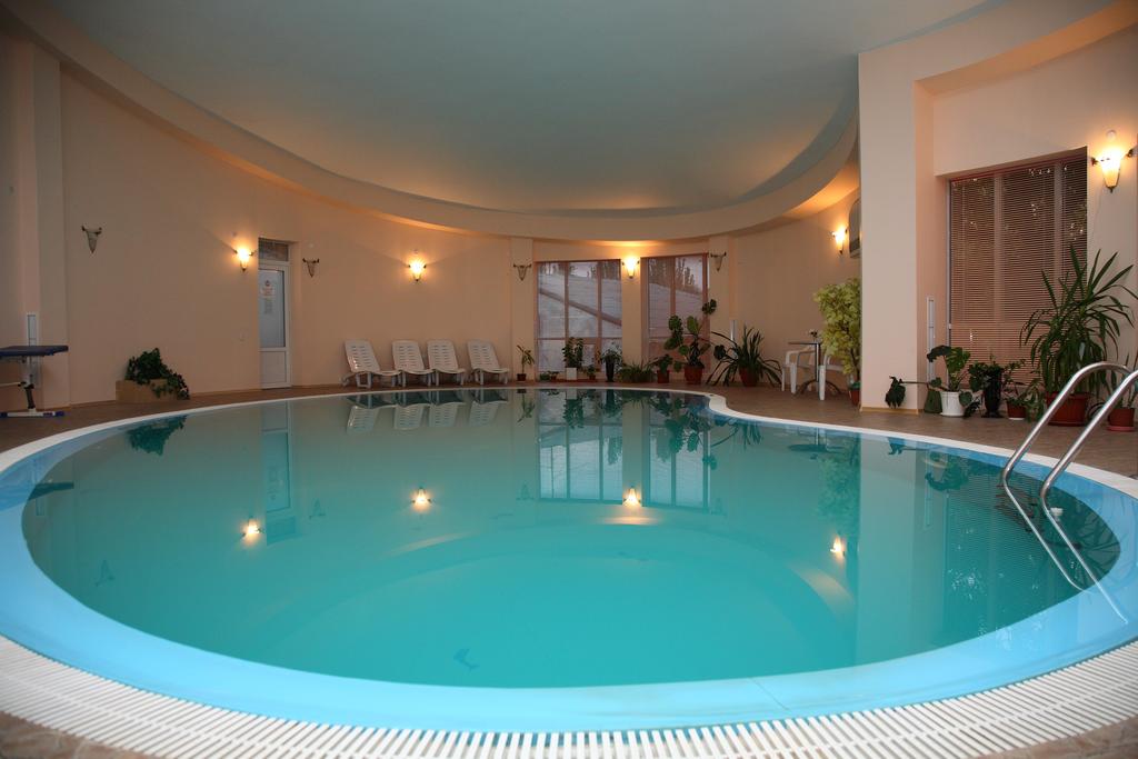 Басейн Лідія (Феодосія)