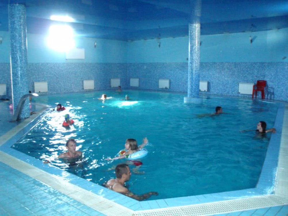 Басейн Водолій (Ужгород)