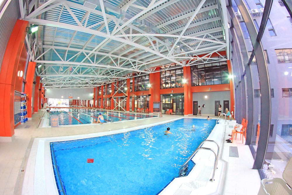 Бассейн Sport Life на Героев УПА (Львов)