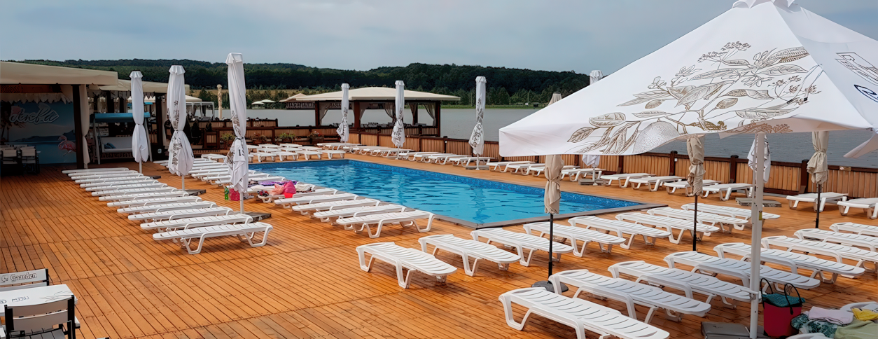 Бассейн Аква плюс (Черновцы)