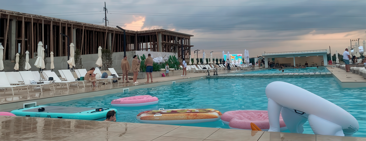 Бассейн Лотос (Черновцы)