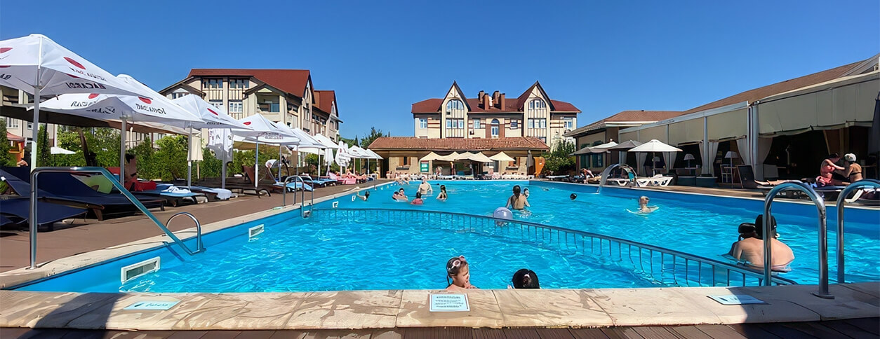 Бассейн Моника Беллучи (Запорожье)