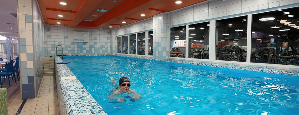 Бассейн Спортлайф на Днепропетровской набережной Киев фото