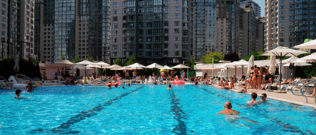 Бассейн Феникс (Киев)