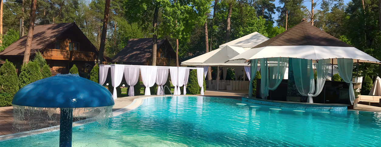 Бассейн Три Мушкетера (Киев)