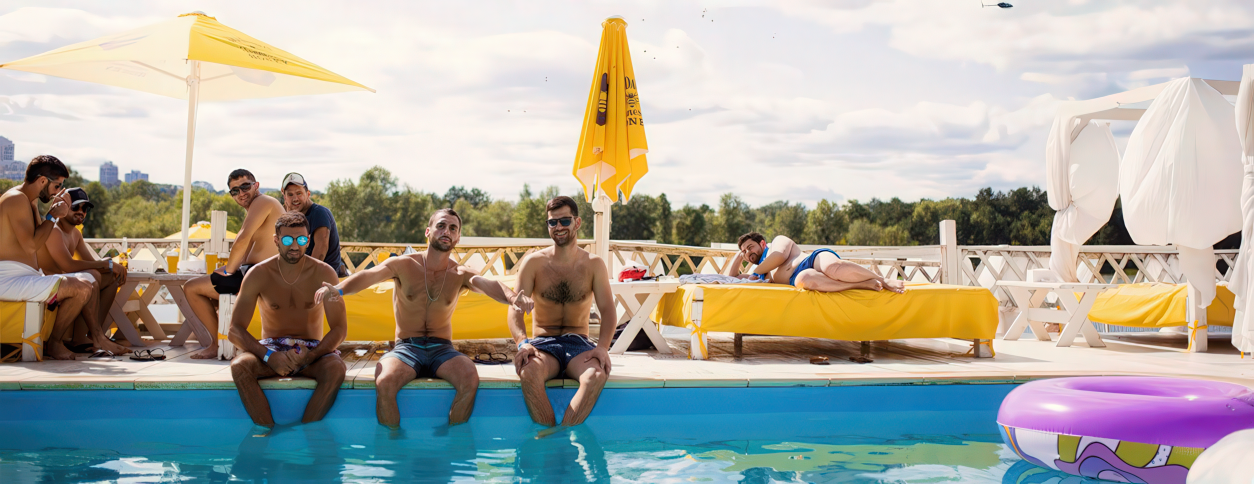 Басейн Bora Bora Beach Club (Київ)