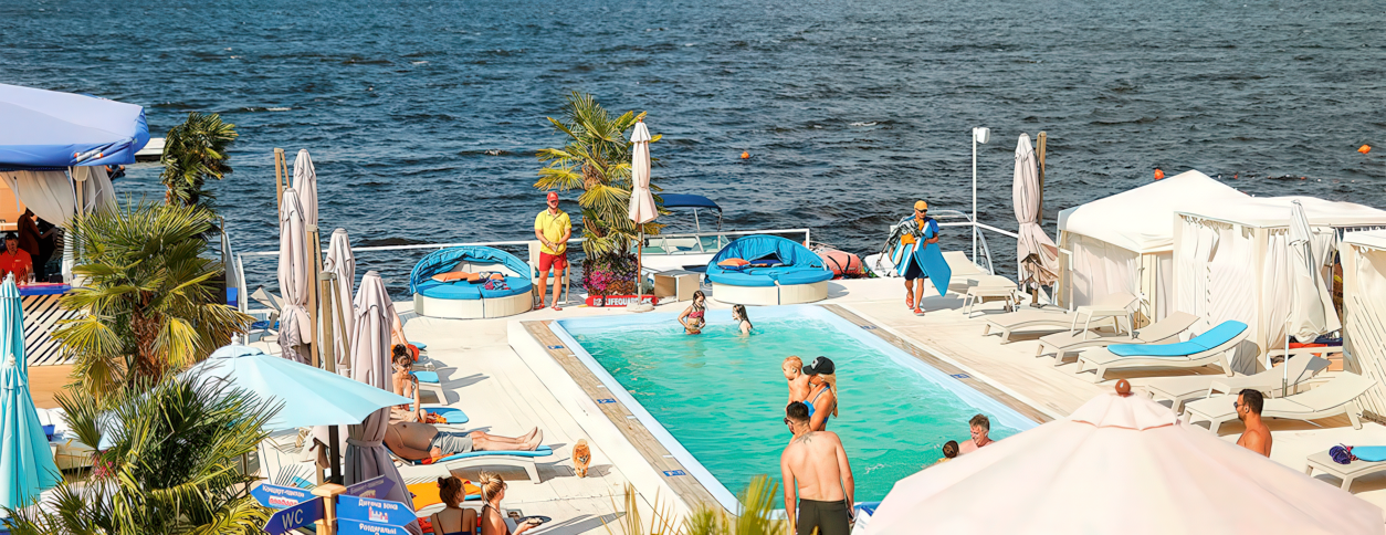 Бассейн Днепровская Ривьера (Киев)