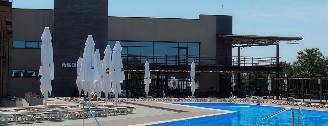 Басейн Острів Рівер Клаб (Дніпро)