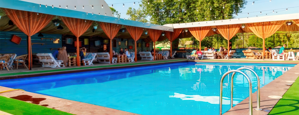 Спортивно-развлекательный комплекс X Park с бассейном (Киев)