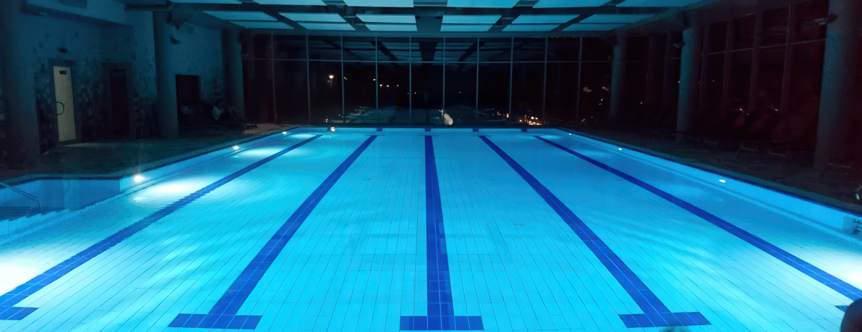 Бассейн Дельтаплан (Киев)