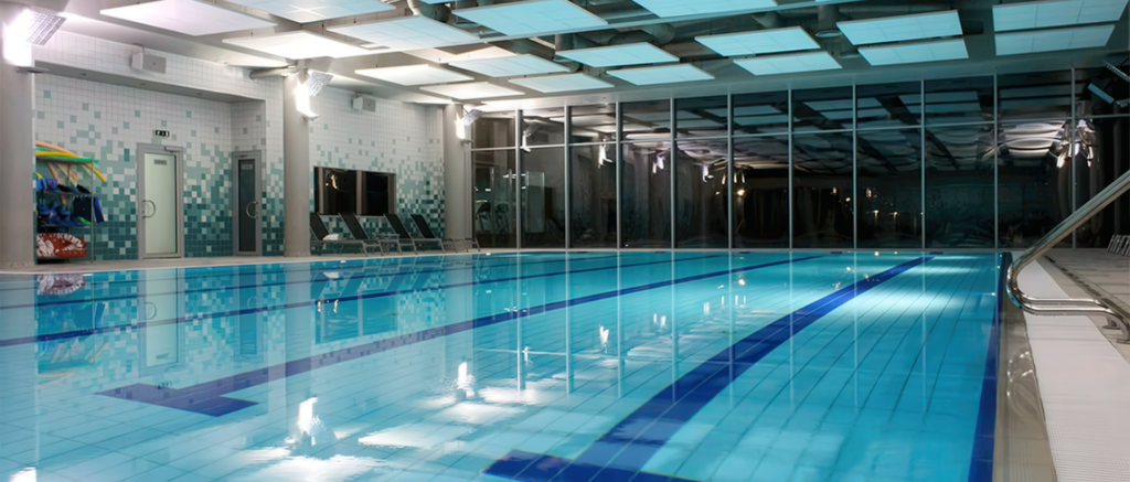 Бассейн Дельтаплан (Киев)