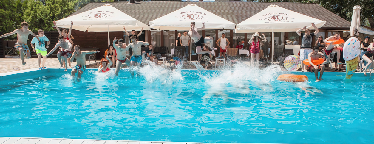 Бассейн Яхта (Киев)