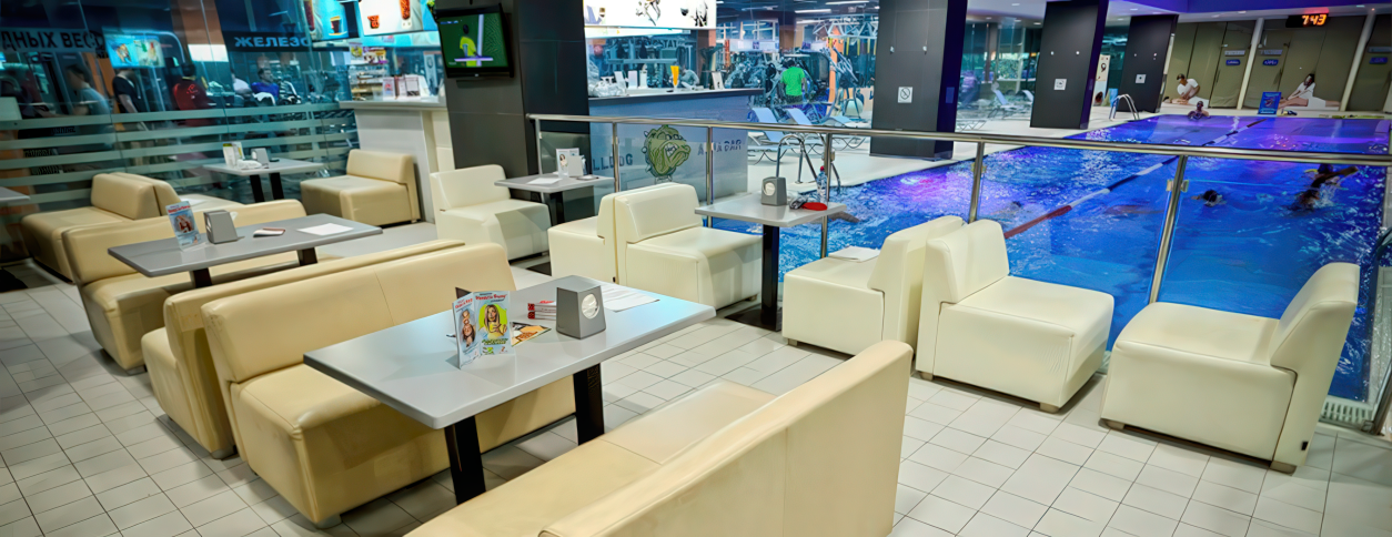 Бассейн Спорт Лайф на Льва Толстого Киев фото