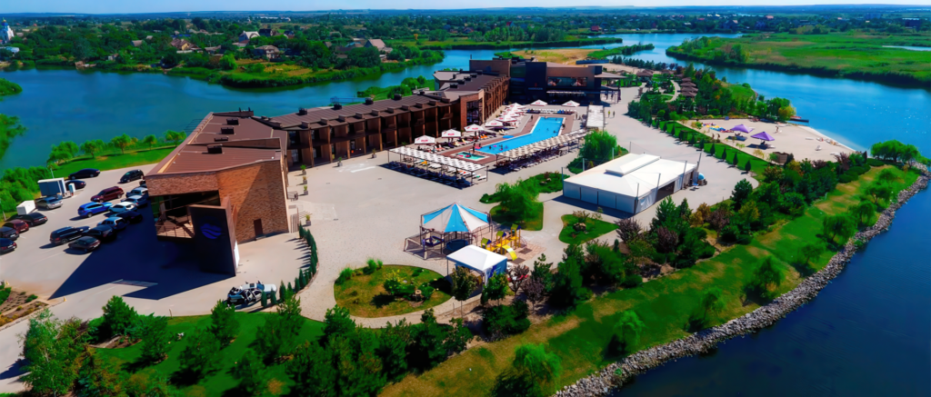 Басейн Острів Рівер Клаб (Дніпро)