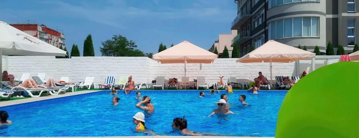 Бассейн Мечта (Черновцы)