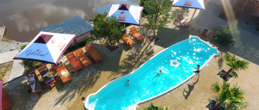 Сакура басейн (Братське)