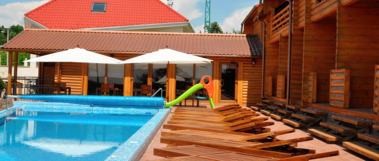 сонячна гора виноградів басейн