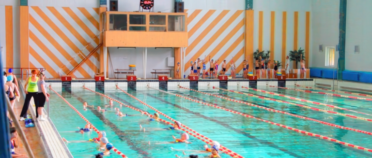 бассейн юность луганск