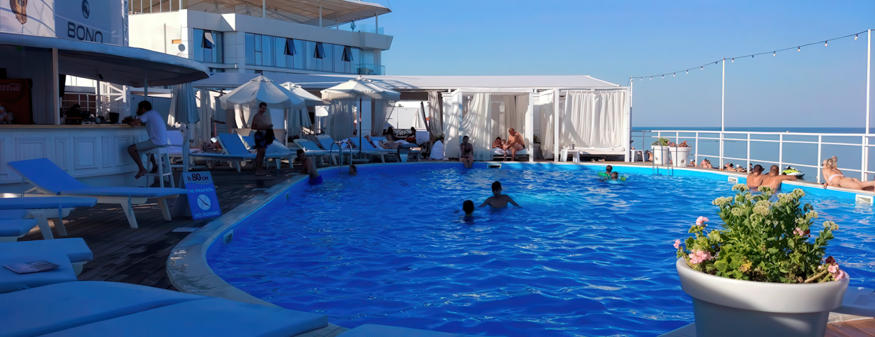 Басейн Bono (Одеса)