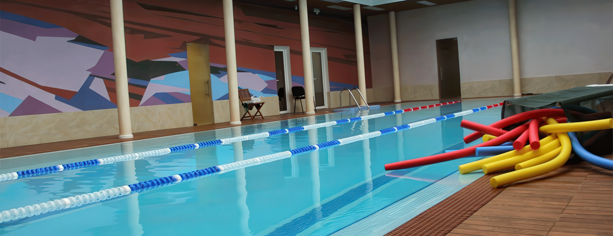 Бассейн Аура на Шекспира (Харьков)