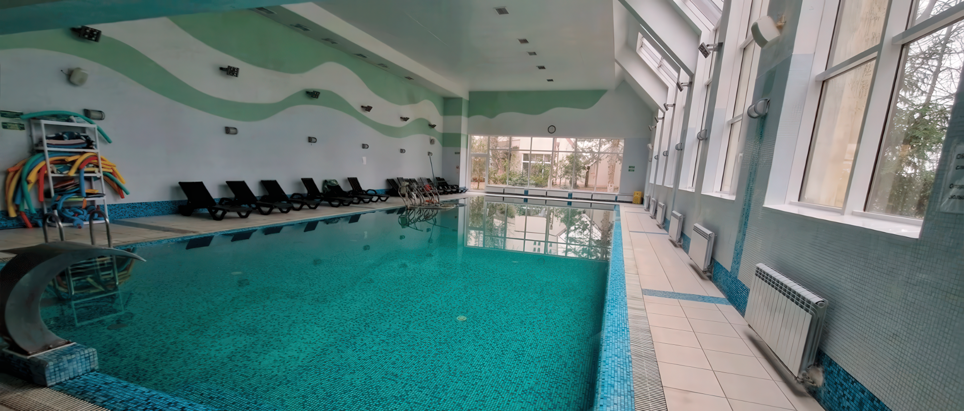 Басейн Біла Акація (Одеса)