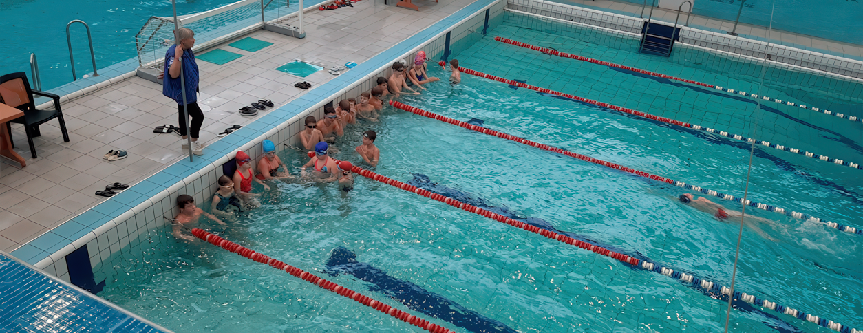 бассейн пионер харьков фото