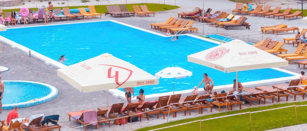 Зачароване озеро басейн (Вінниця)