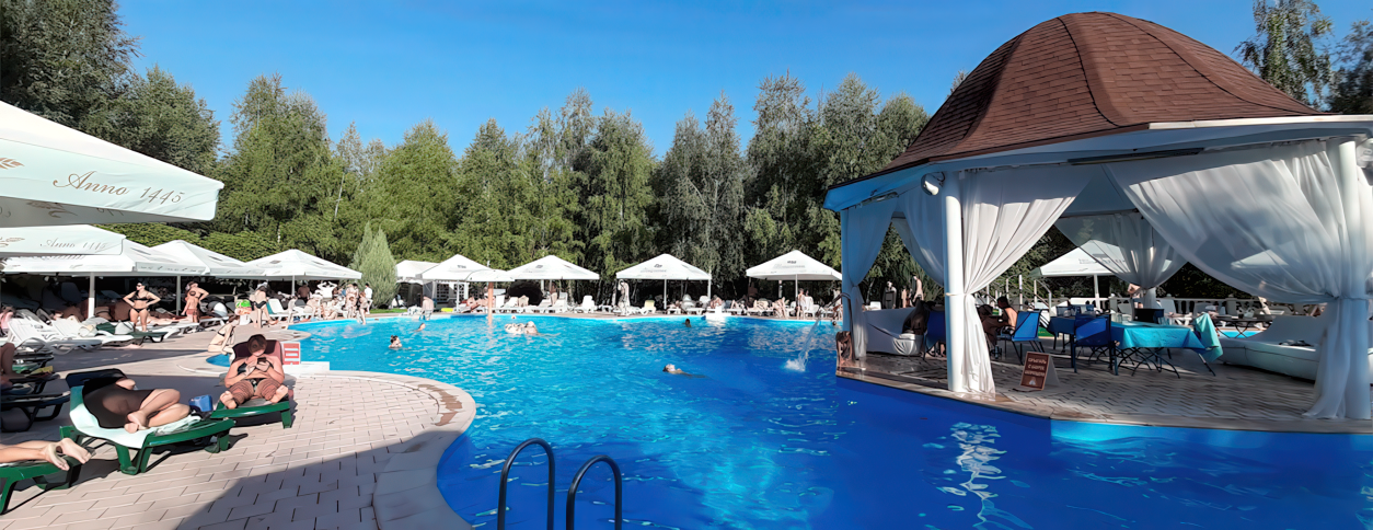 Бассейн Лето (Харьков)