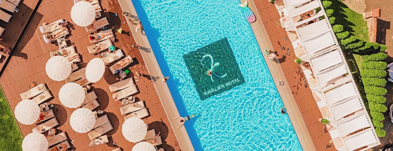 бассейн львов клуб кавальер