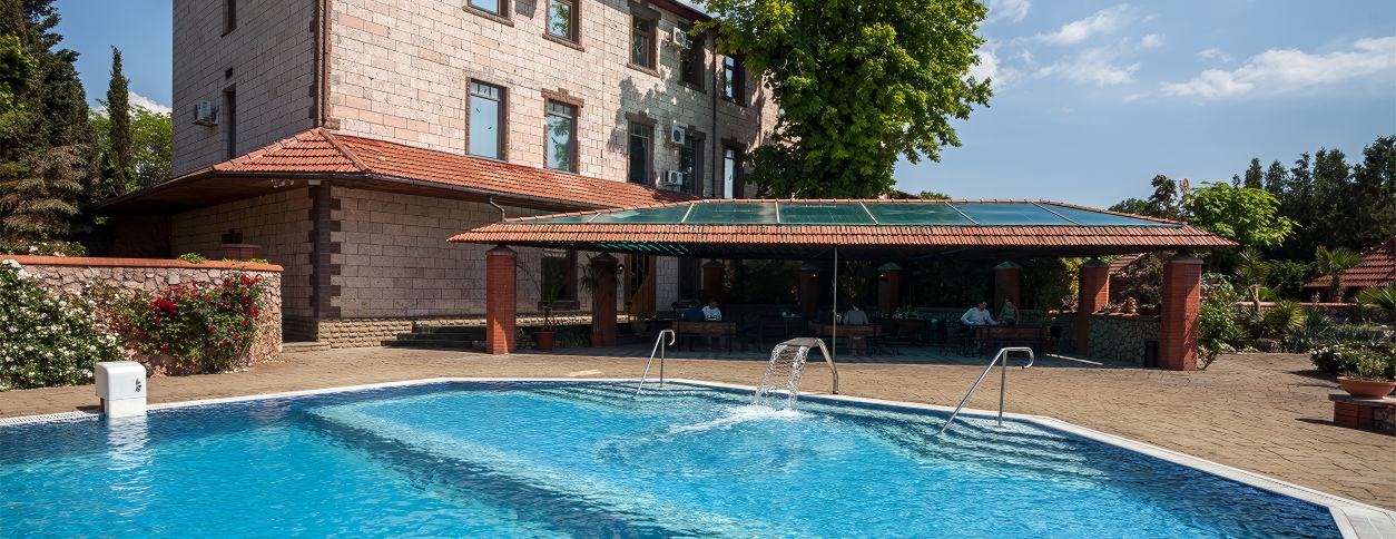 Бассейн Омега Клуб (Севастополь)