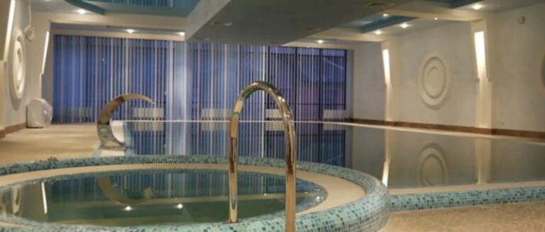 Бассейн Аврора Кривой рог