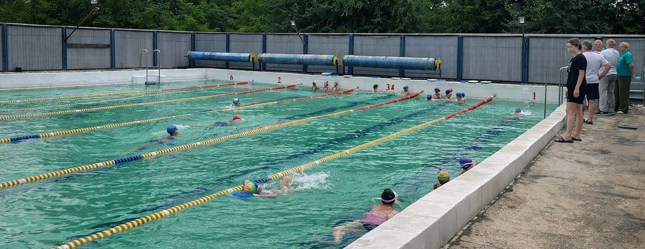 Бассейн Дельфин (Кривой Рог)