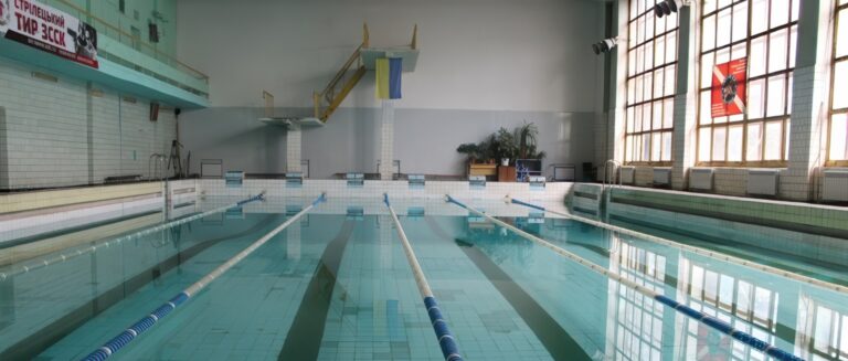 бассейн салют