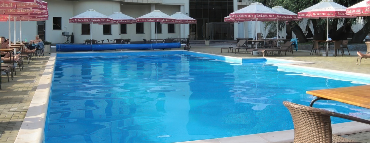 ренессанс бассейн запорожье