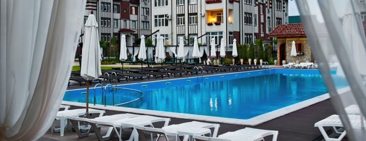 ренессанс бассейн запорожье цена