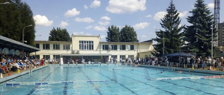 басейн ска години роботи