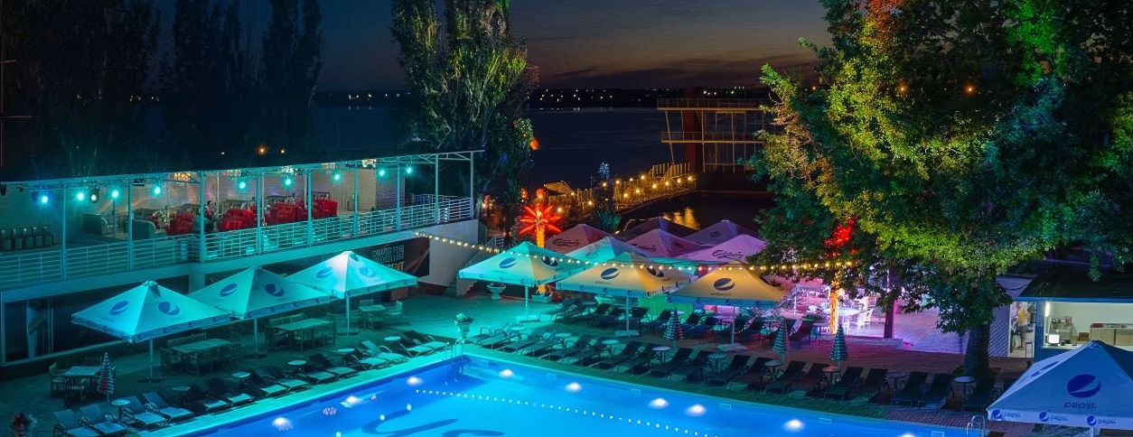 Басейн Ushuaia (Миколаїв)