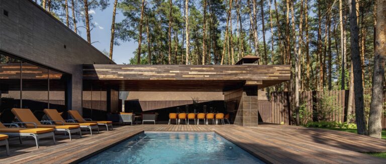 Бассейн Verholy Relax Park Полтава